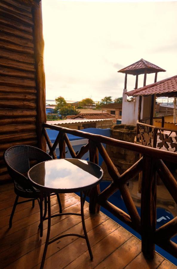 Hostal Poseidon Puerto Cayo Exterior foto