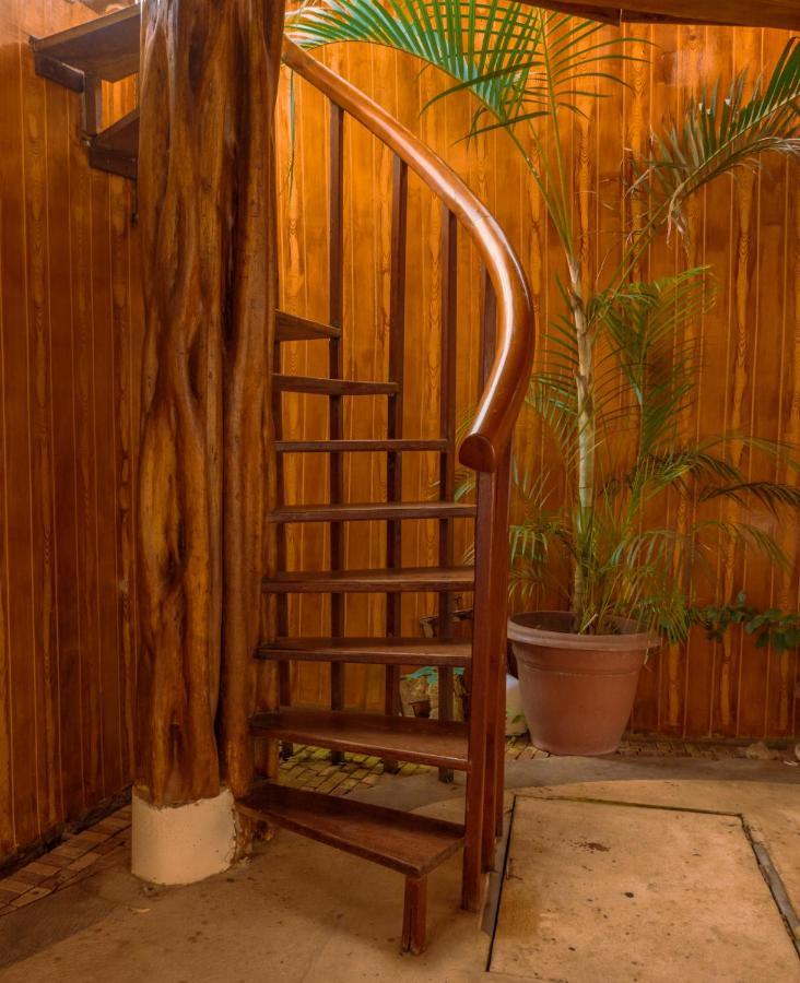 Hostal Poseidon Puerto Cayo Exterior foto