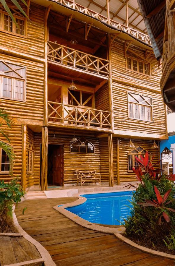 Hostal Poseidon Puerto Cayo Exterior foto